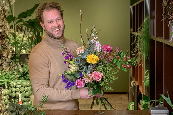 bloemist dennis maandboeket maart