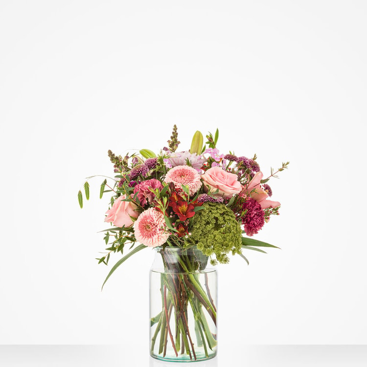 Warm gesture bouquet 