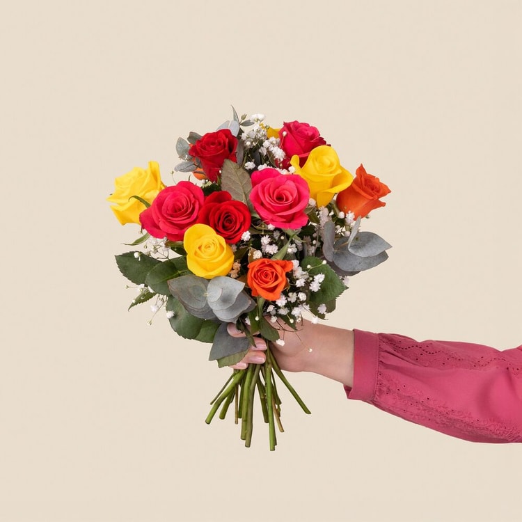 Multicolored rose bouquet
